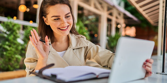 What is a platform website?